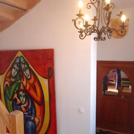 אכסניה Le Couvent Des Capucines - Dortoir Velo Via Rhona - Les Petites Fees סן-ולייה