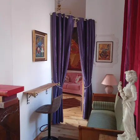 Le Couvent Des Capucines - Dortoir Velo Via Rhona - Les Petites Fees אכסניה